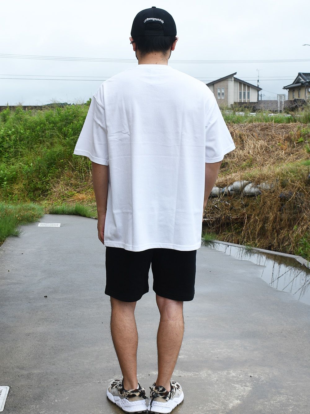 HOOK BIG SILHOUETTE-TEE