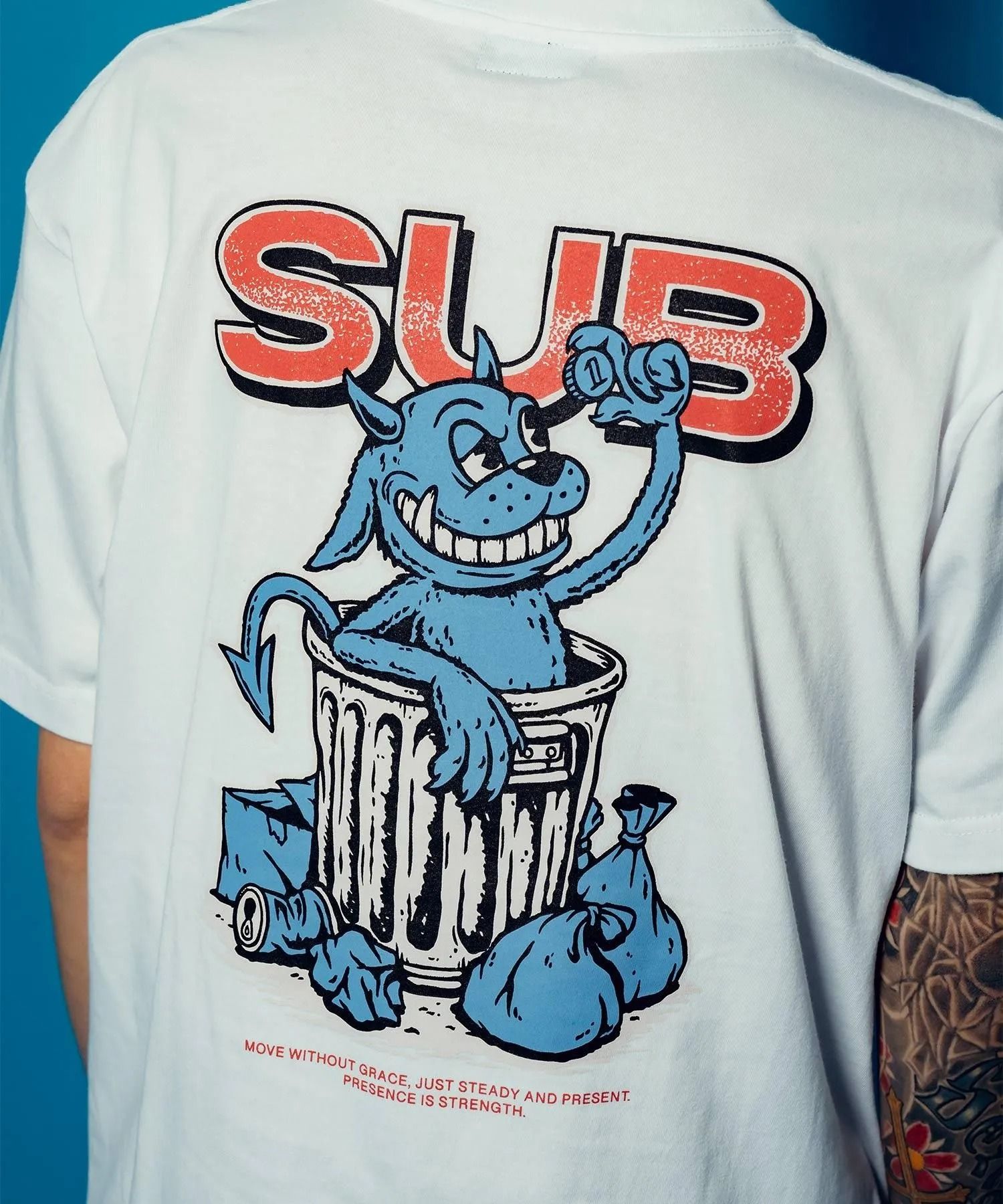 Dustbox tee