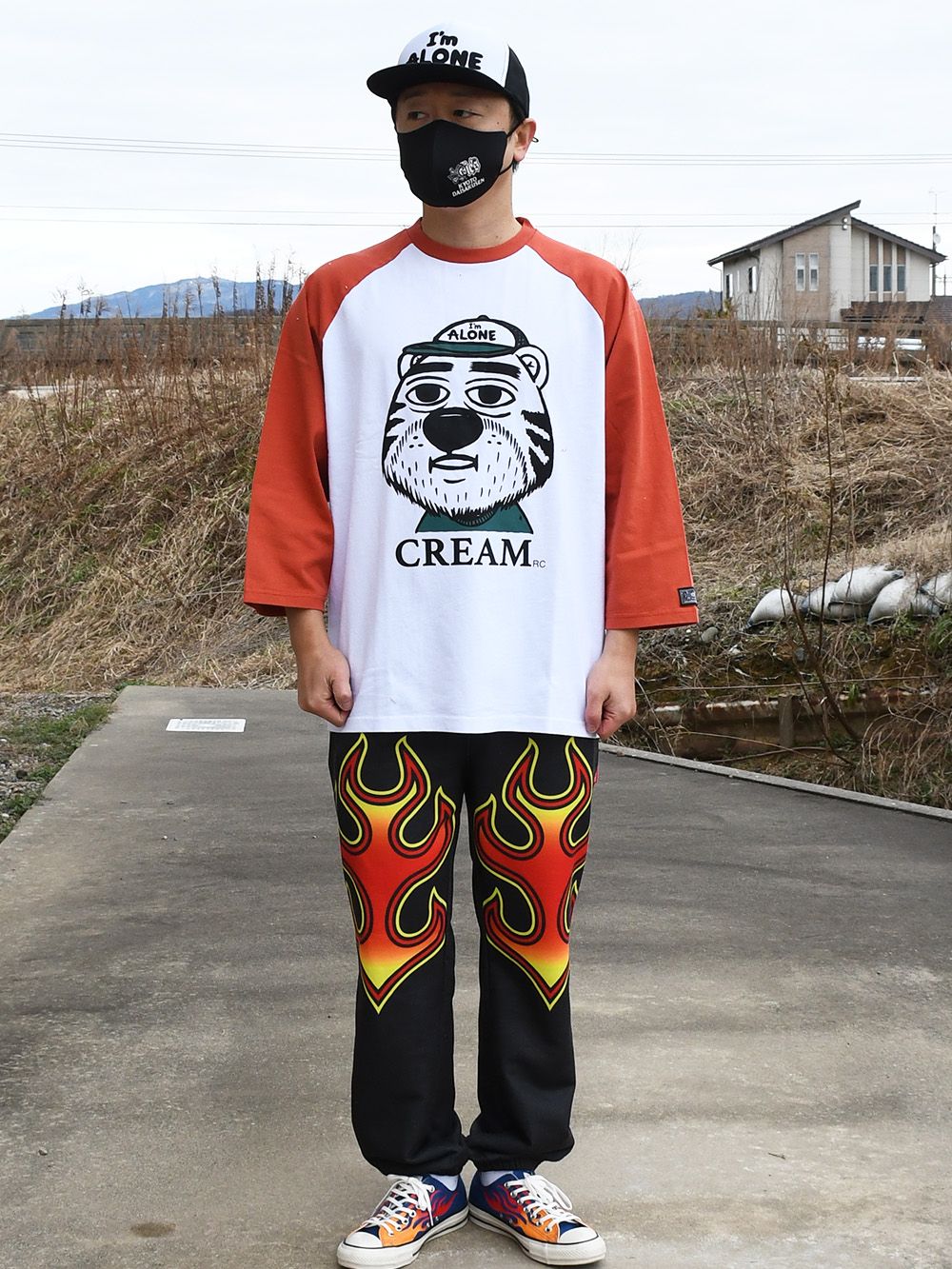 CREAM-RAGLAN