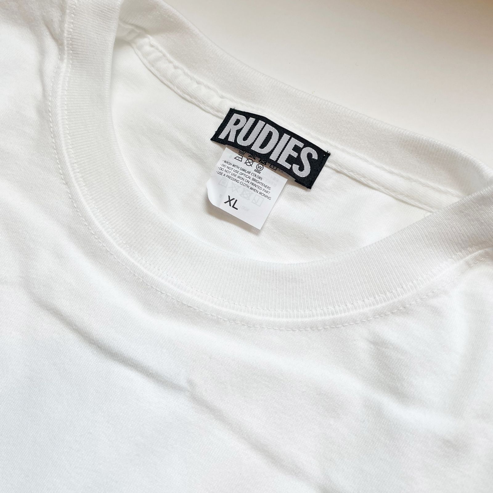 MIGHTY MIC BIGSILHOUETTE LS-TEE