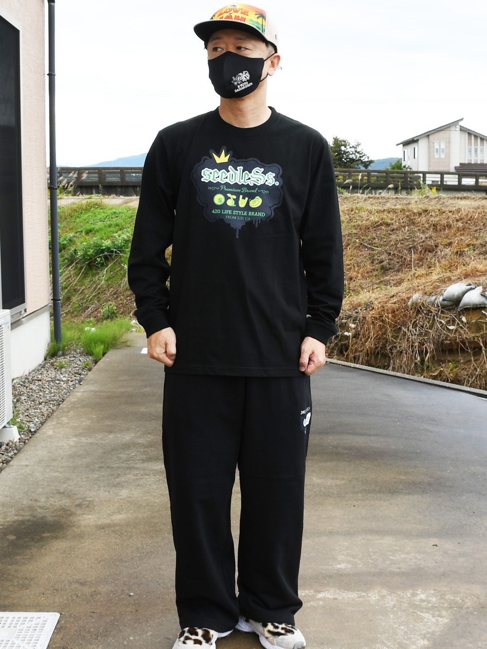 SP BUBBLE LOGO LS tee
