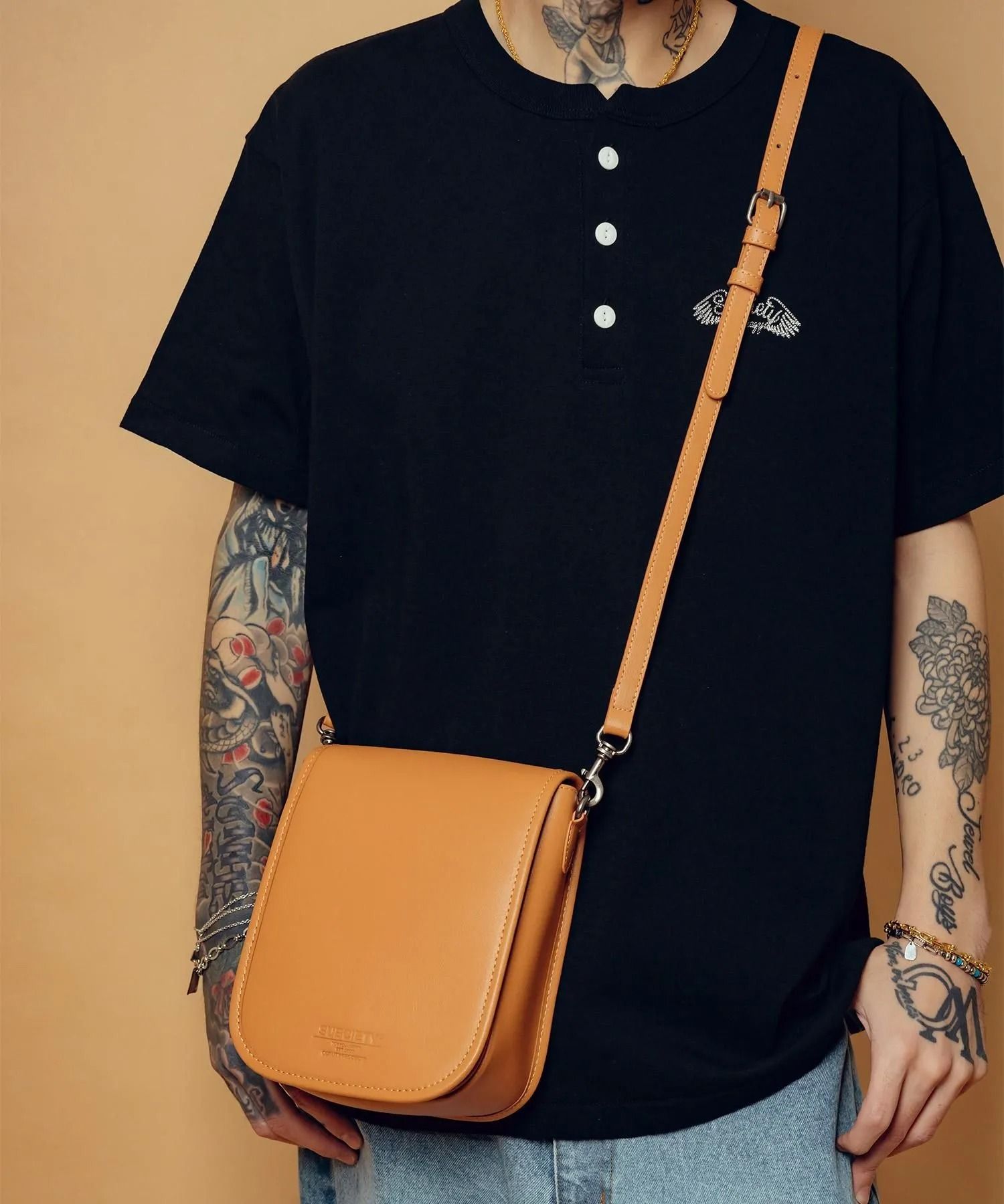 Leather mini hunting bag