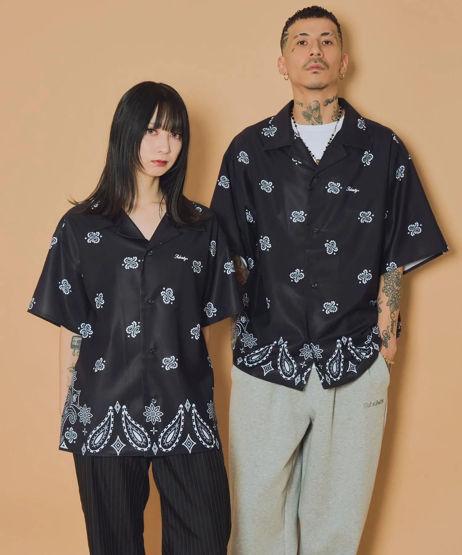 Essential open collar shirt