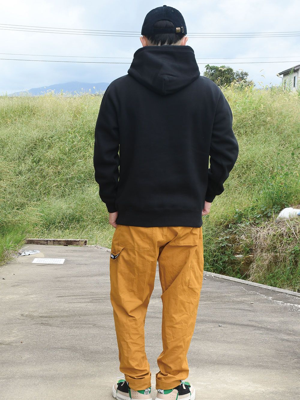 FRAGILE-HOODIE
