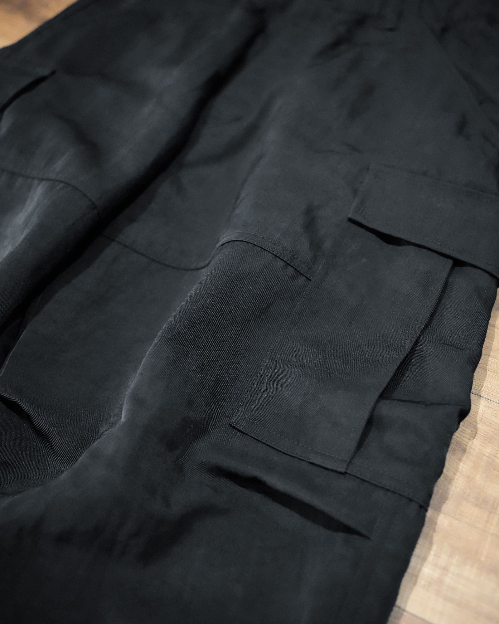TB NYLON TWILL CARGO-PANTS