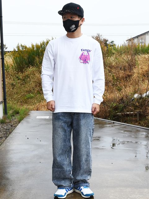 流行色を取り入れつつもブランドらしさを感じるスタイルです🐱