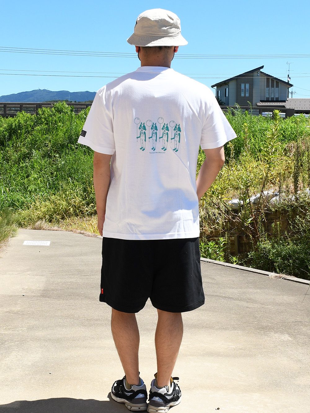 シュールでホラーな世界観が夏にピッタリです！