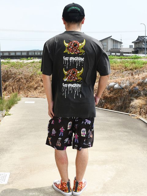 前見てびっくり！  後ろ見てさらにびっくり！