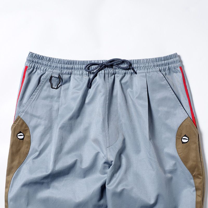ヘビパンツ