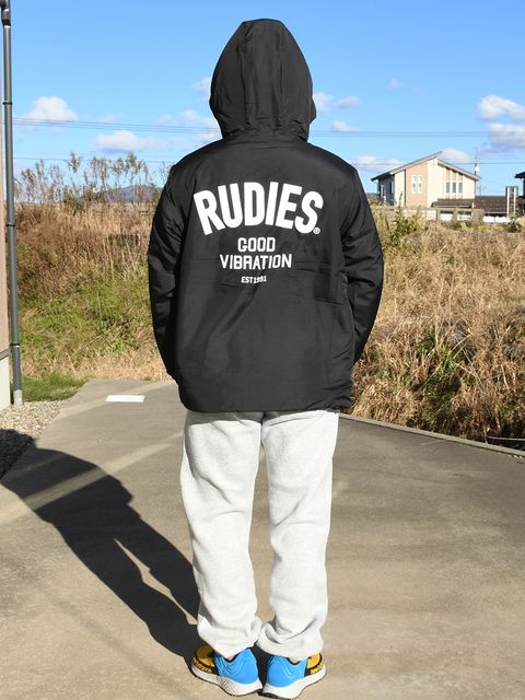 高品質ボディでしっかり暖かく、億劫になりがちな冬のお出かけも楽しくなりますよー🚲