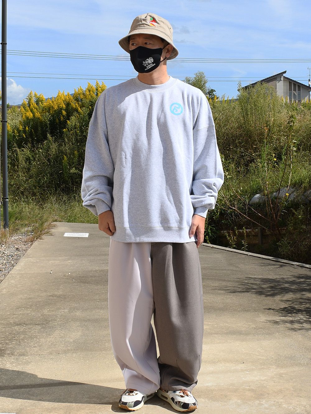 LOGO LOGO CREW-NECK