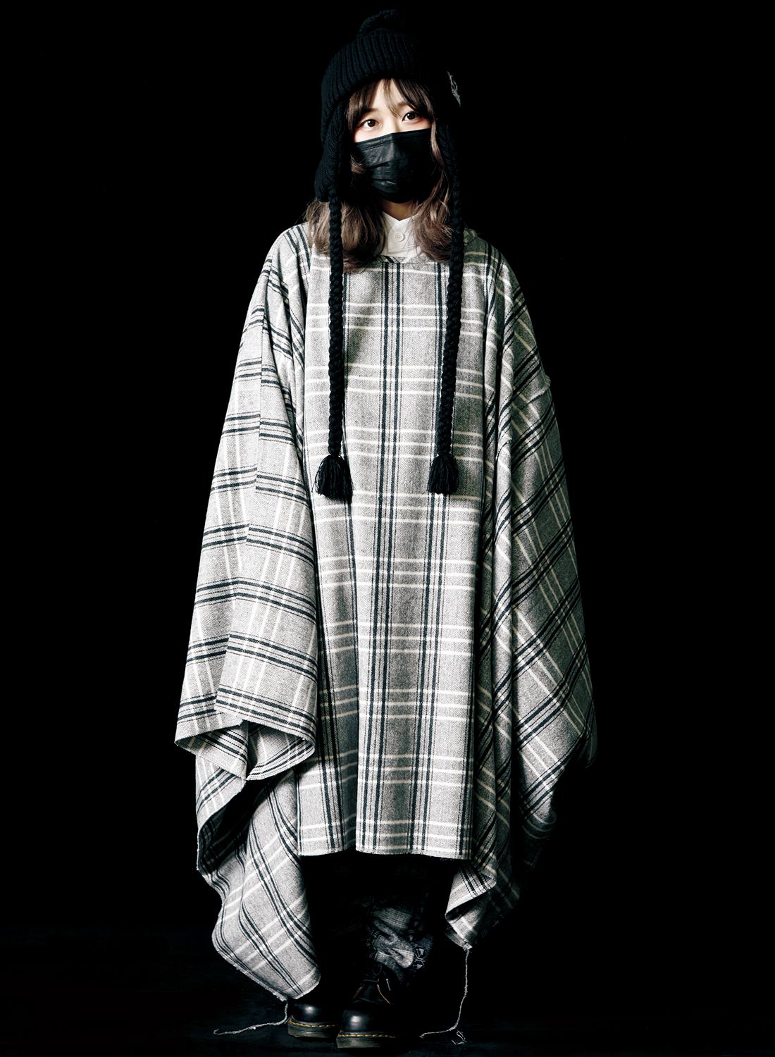 EVIDENCE -Extra Wide Poncho-
