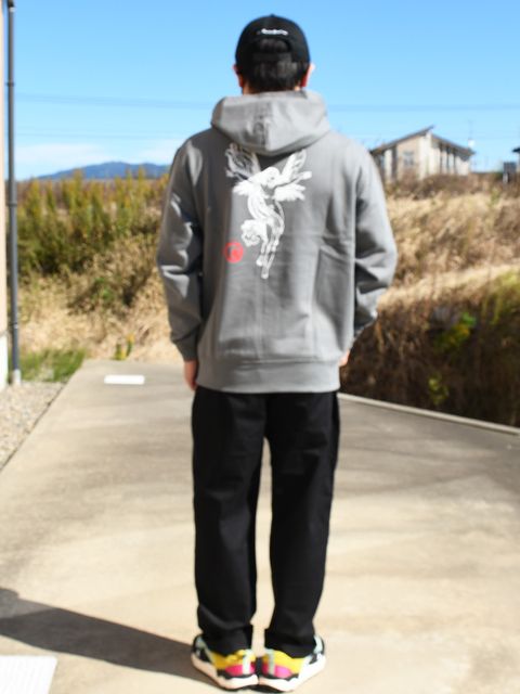 天国までぶっ飛べる洋服！
