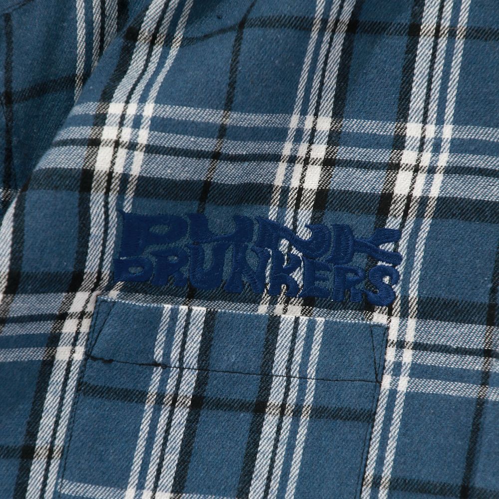ポケットで寝るシャツ