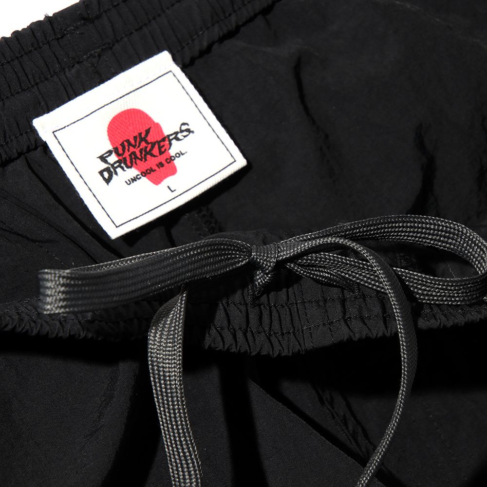 abcナイロンパンツ