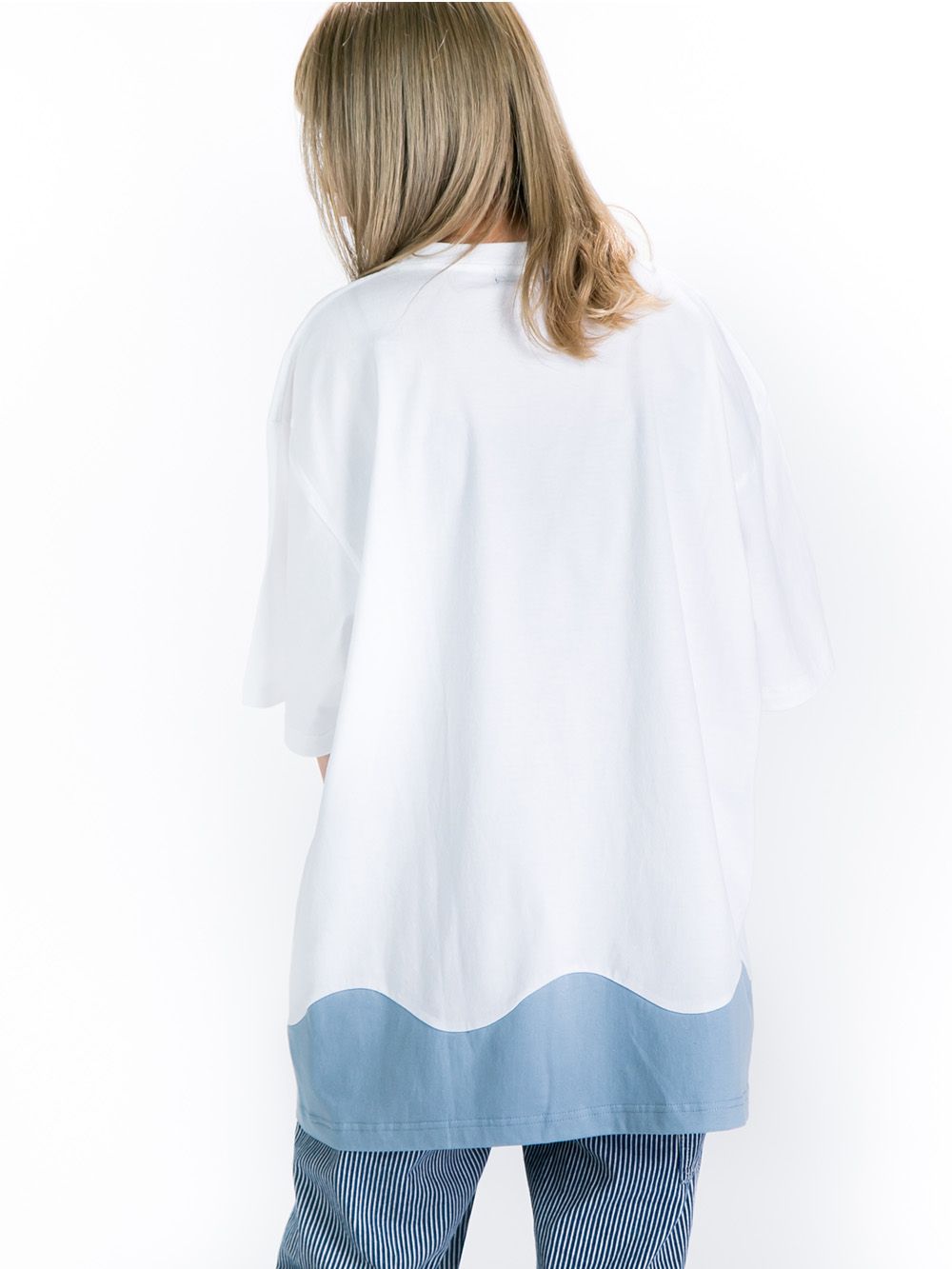 Gentle waves C/C Bigshilhouette T-shirt