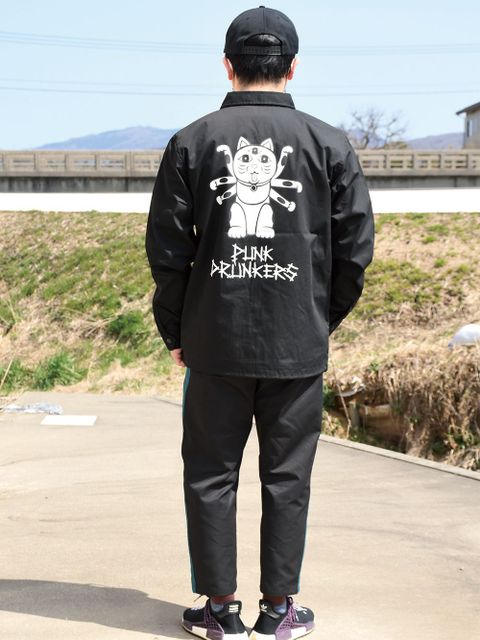 ネコVSヘビ!