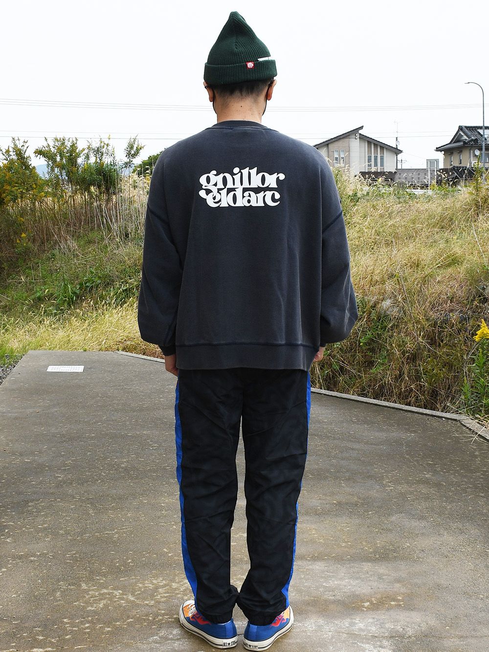 CREAM NERVOUS CREW-NECK