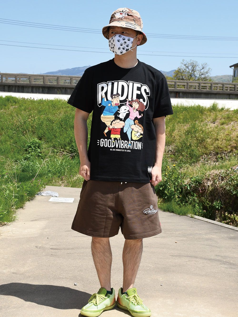 RUDIE'S x CRAYON SHINCHAN FAMILY-T