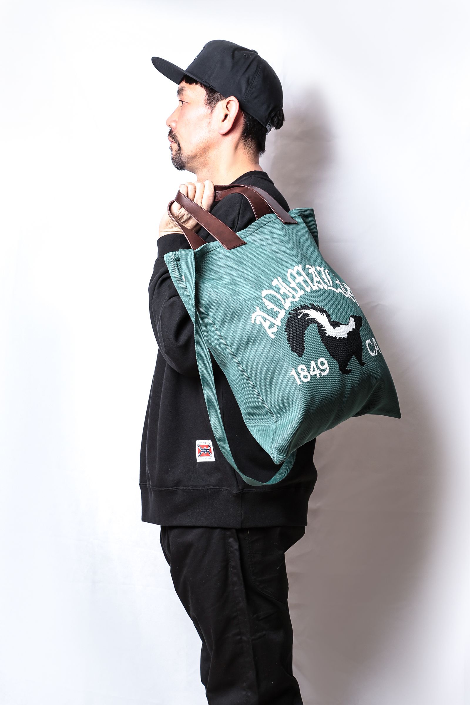 JACQUARD-TOTE