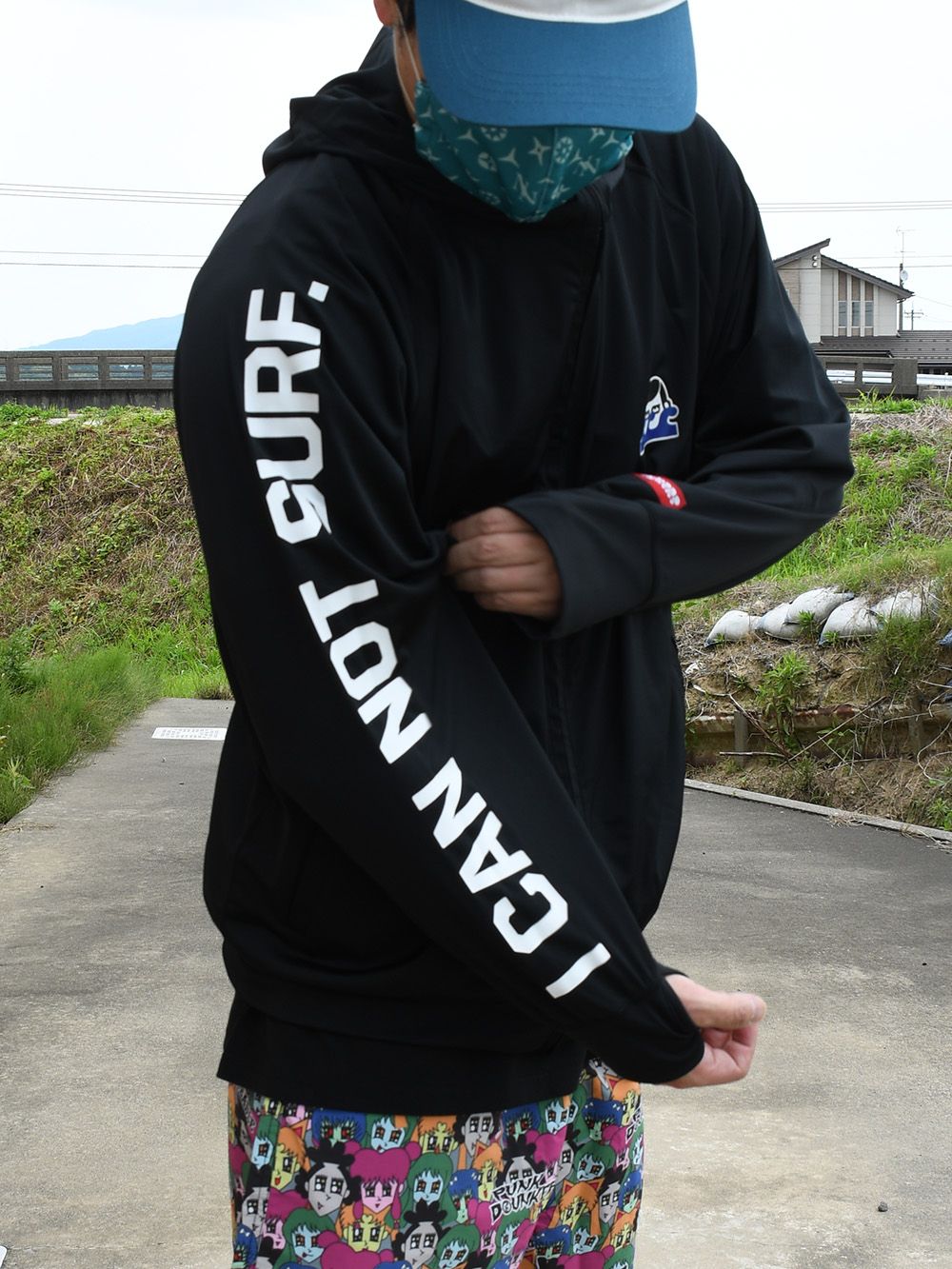 サーフィンできないラッシュガード
