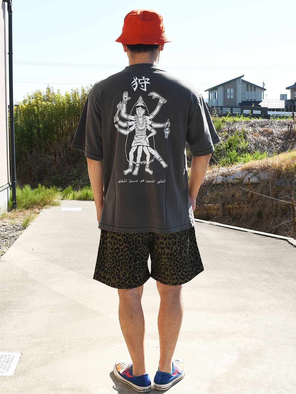 狩TEE