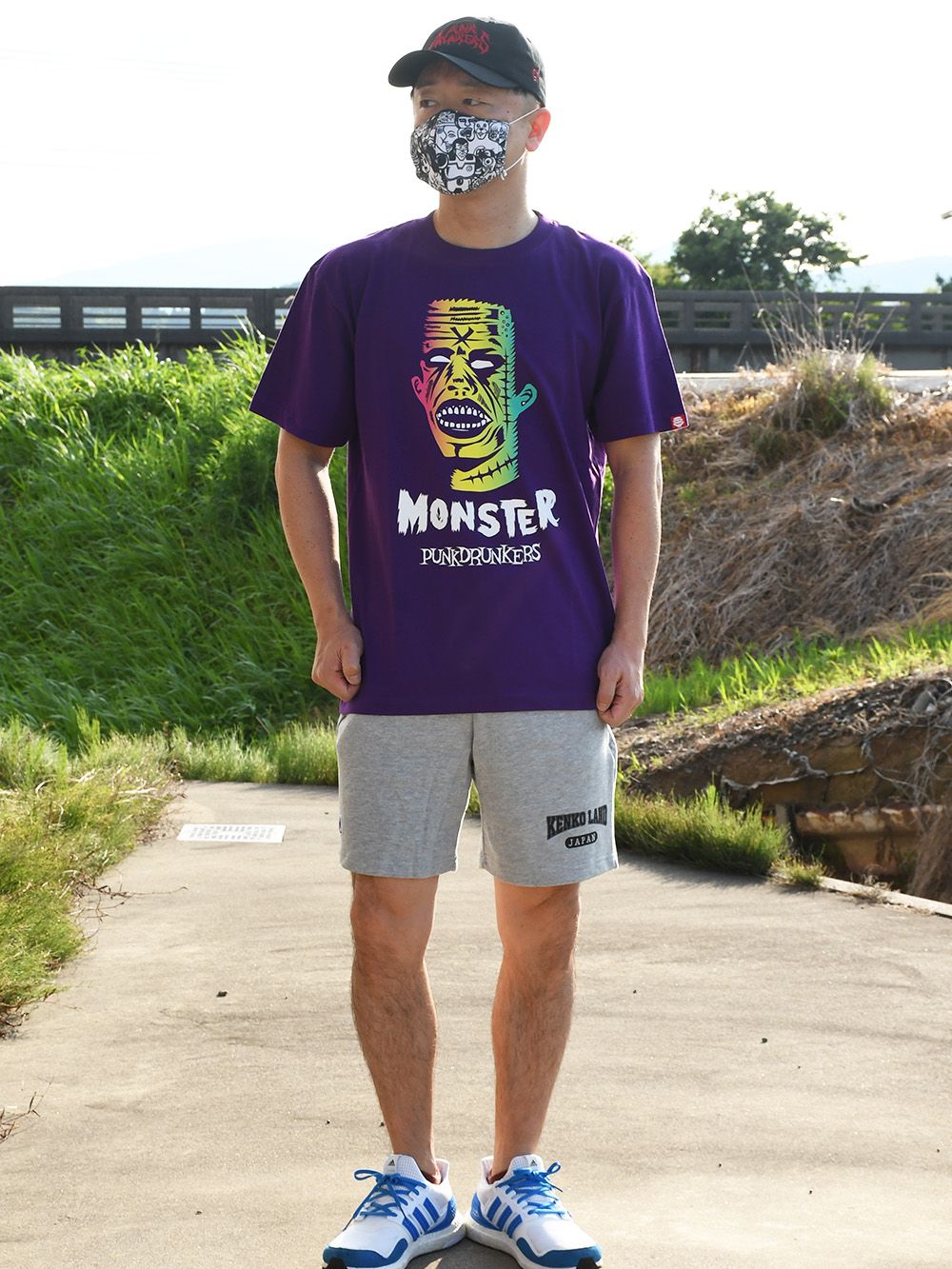 MONSTER.TEE