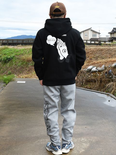 一世を風靡したプレイングハンズをブランドらしくアレンジしたセンス抜群の1枚です。