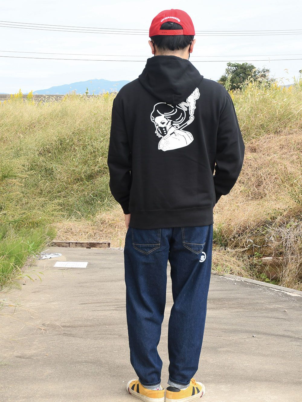 PUNK GEISHA SMOKE OUT back print hoody