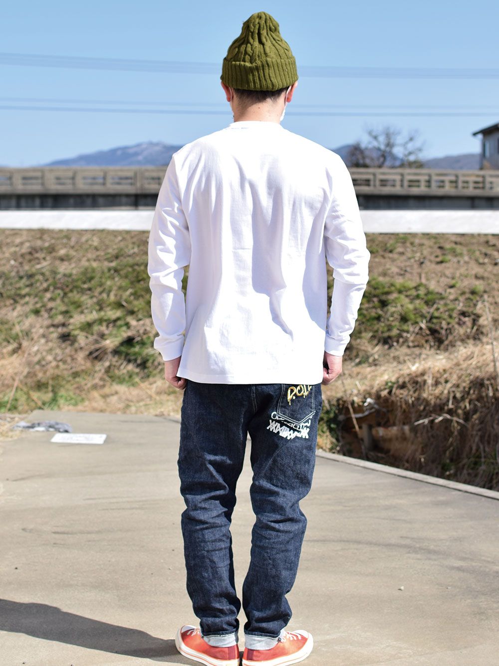 HIDE & SEEK L/S T