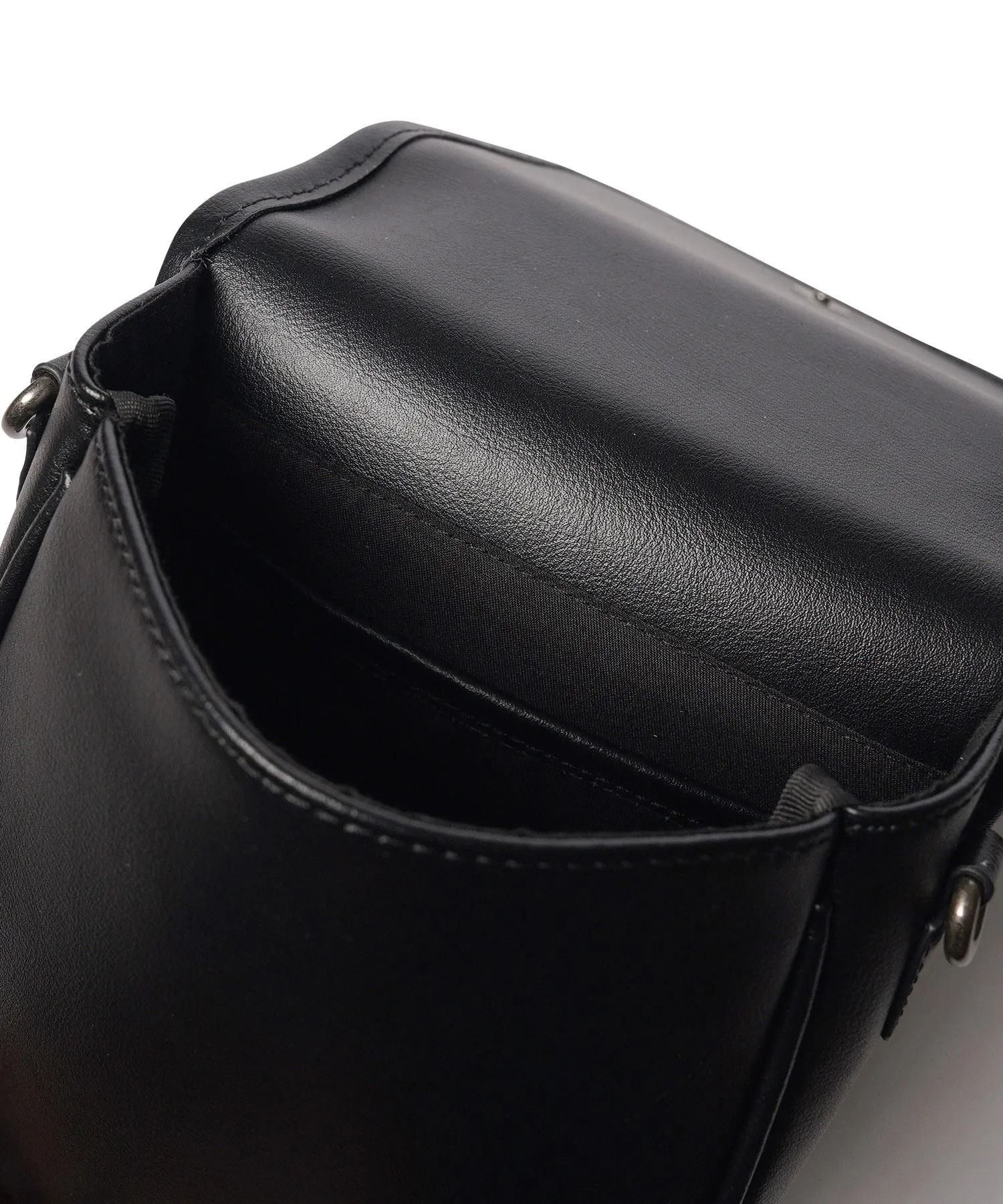 Leather mini hunting bag