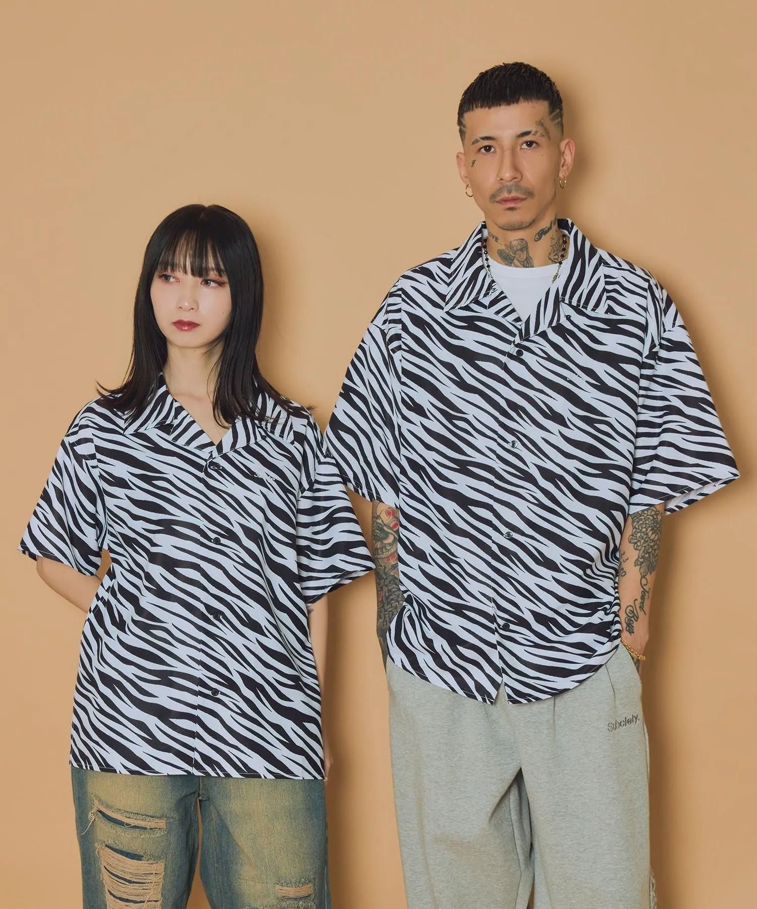 Essential open collar shirt