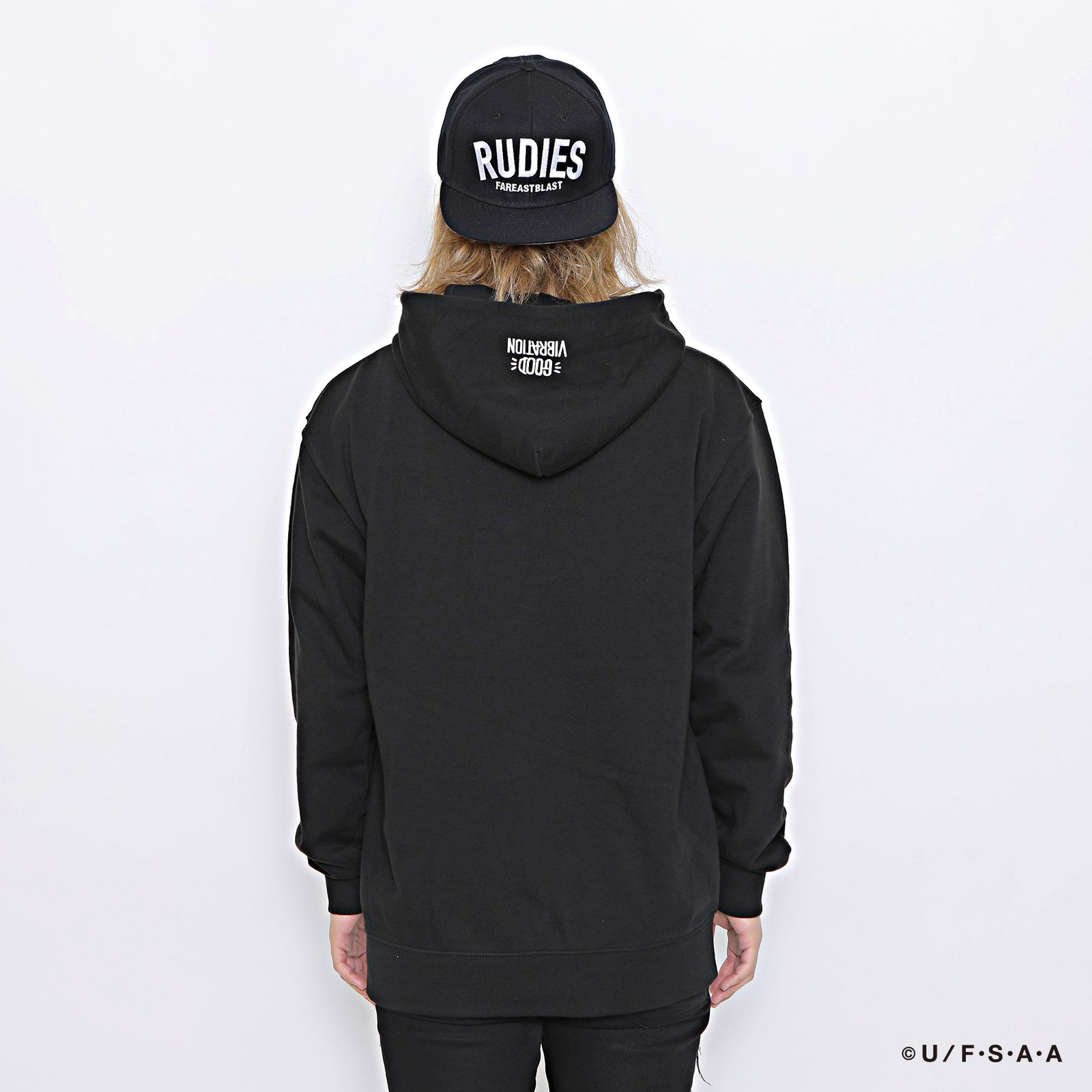 RUDIE'S x CRAYON SHINCHAN PEACE HOOD SWEAT