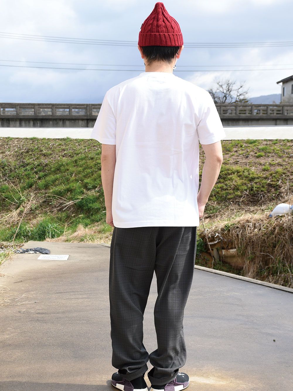 HIDE & SEEK T-sh