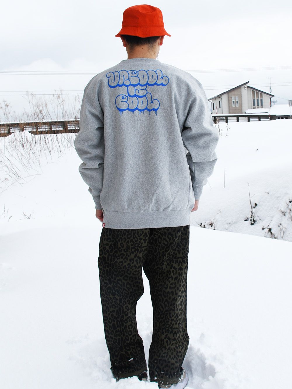 パンクドスタイルトレーナー