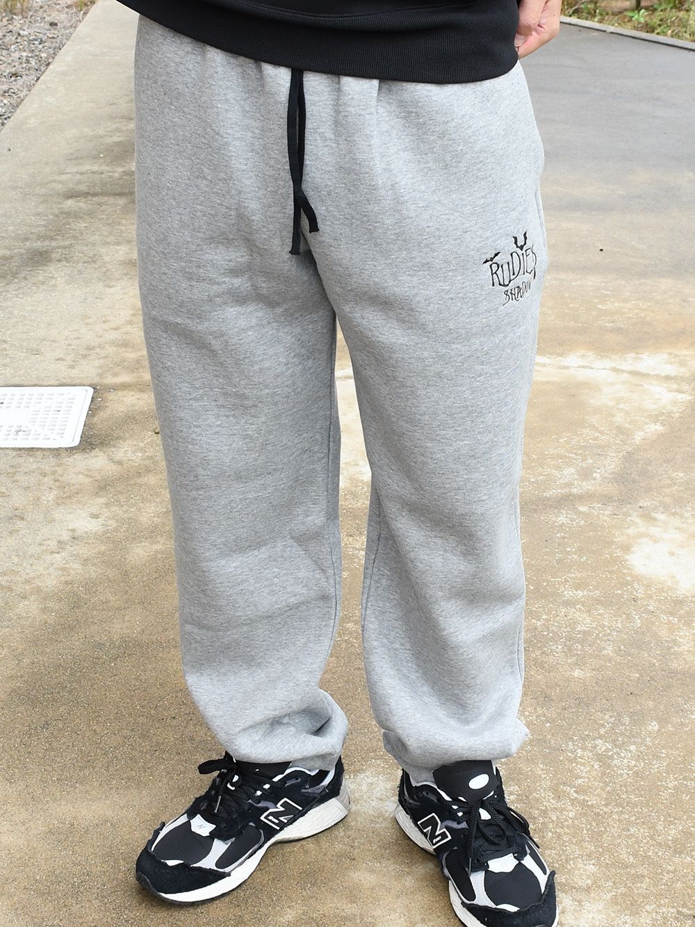 BAT -SWEAT PANTS
