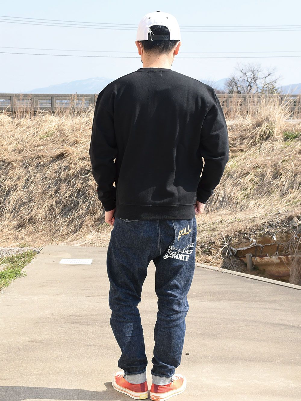HALF-ZIP CREW NECK SWEAT - LOGO