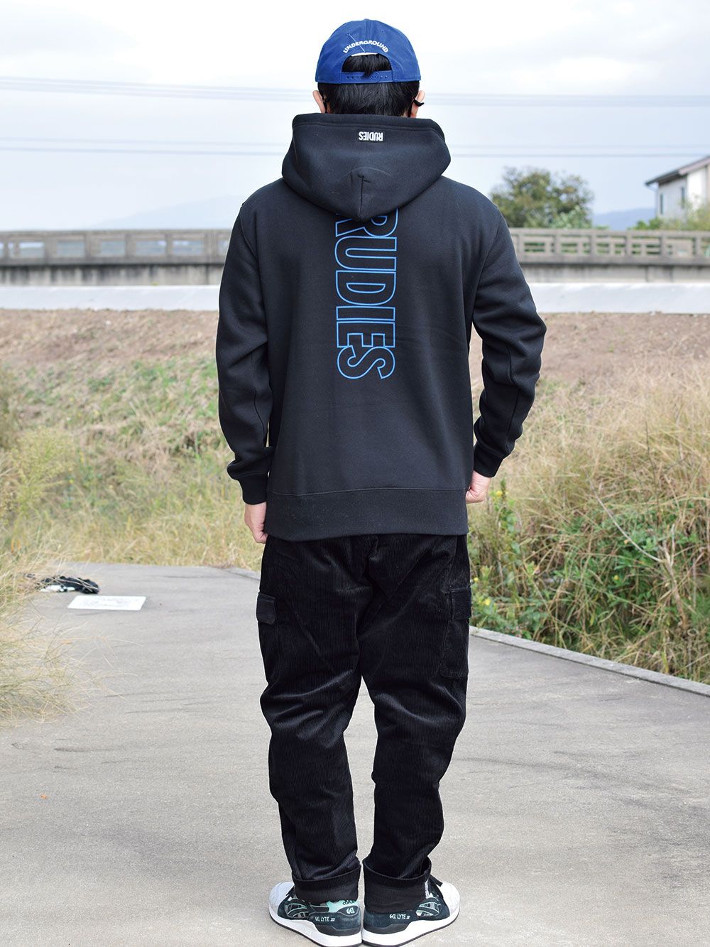 GUESTPASS HOOD-SWEAT