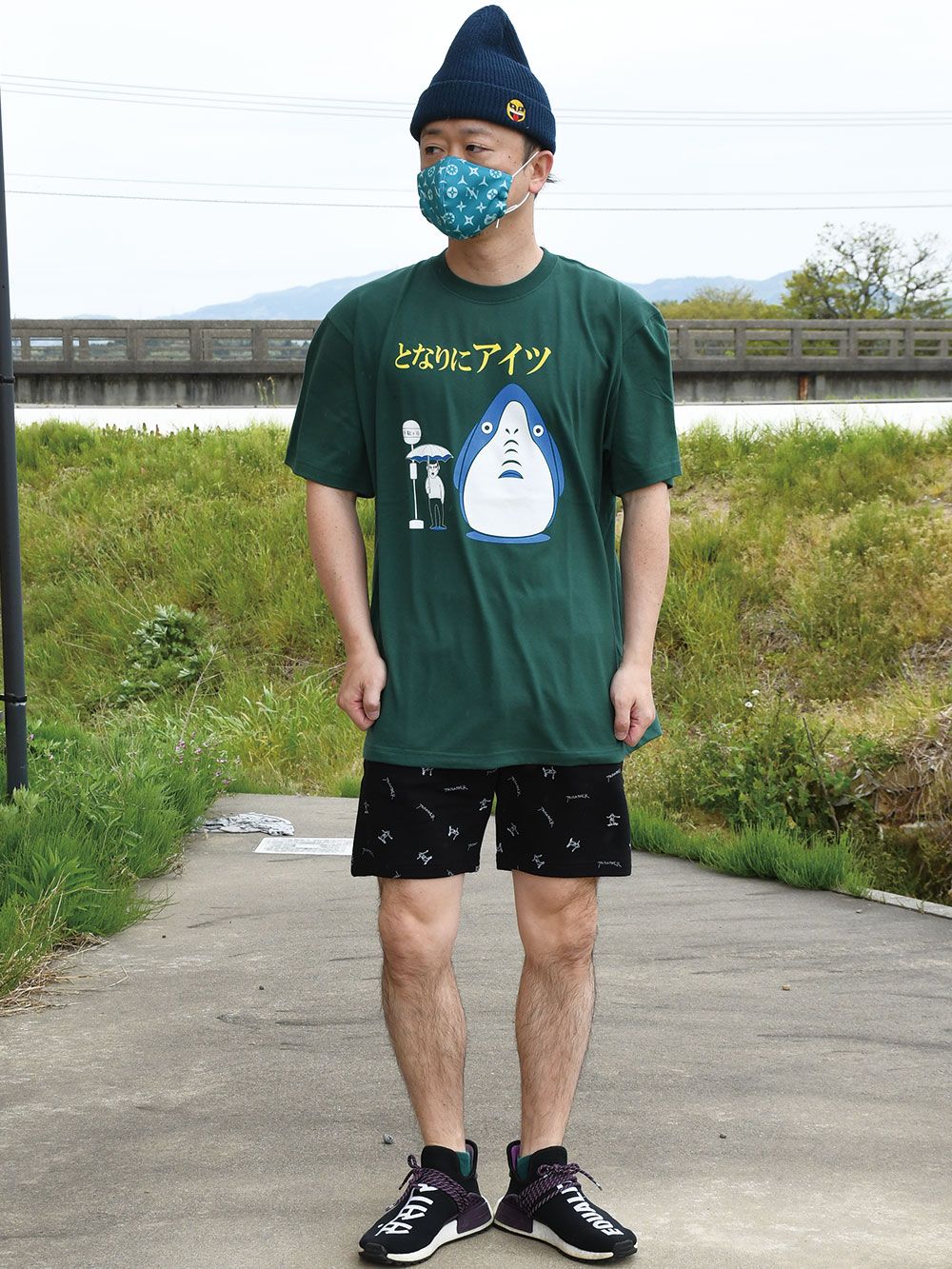 となりにアイツTEE