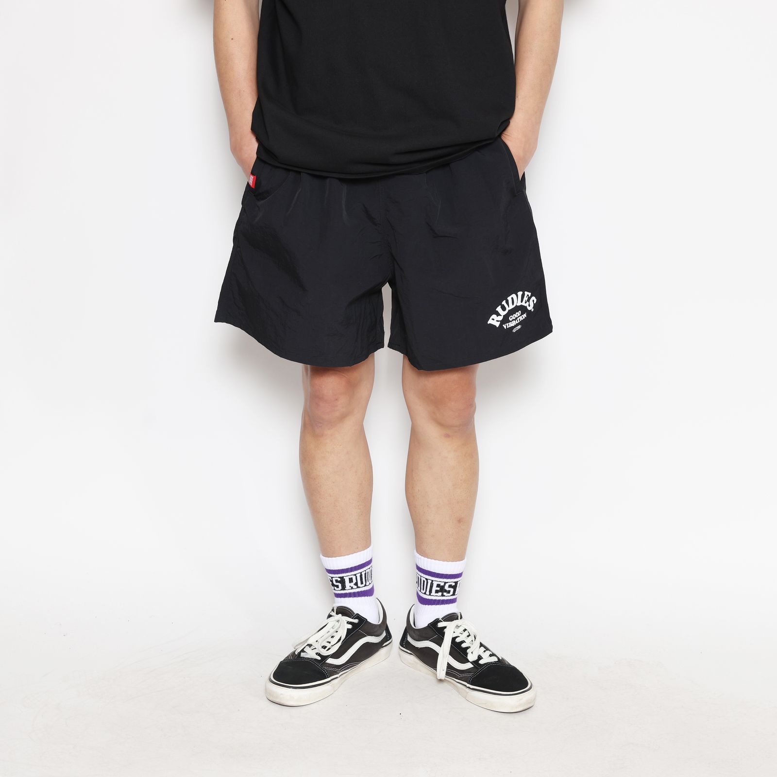 CURVY NYLON-SHORTS
