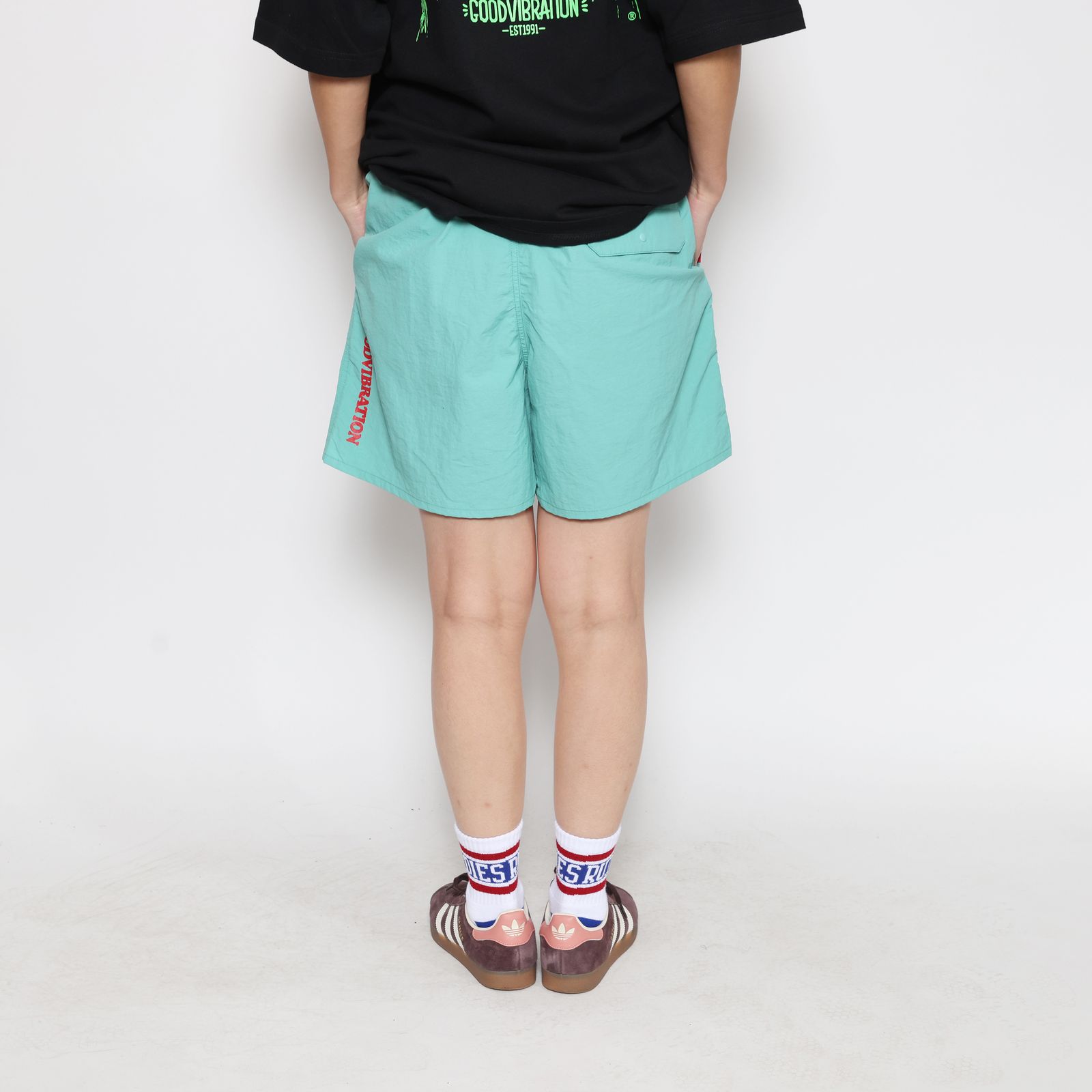 CURVY NYLON-SHORTS