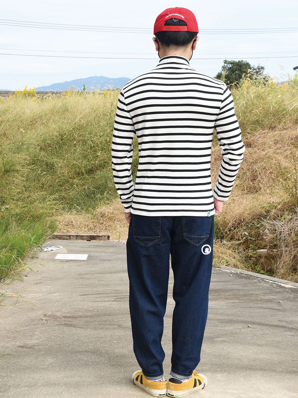 sd boarder high neck LS tee