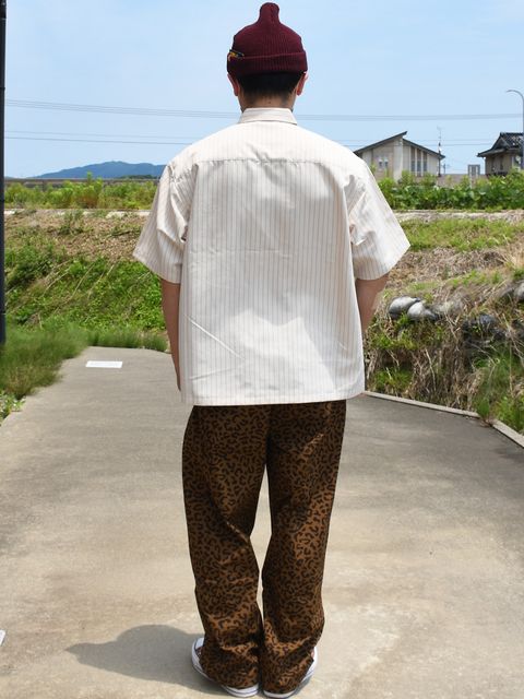 爽やかなカラーとロゴワッペン刺繍が相性抜群で  トイマらしいアメカジスタイルを満喫できる1枚！