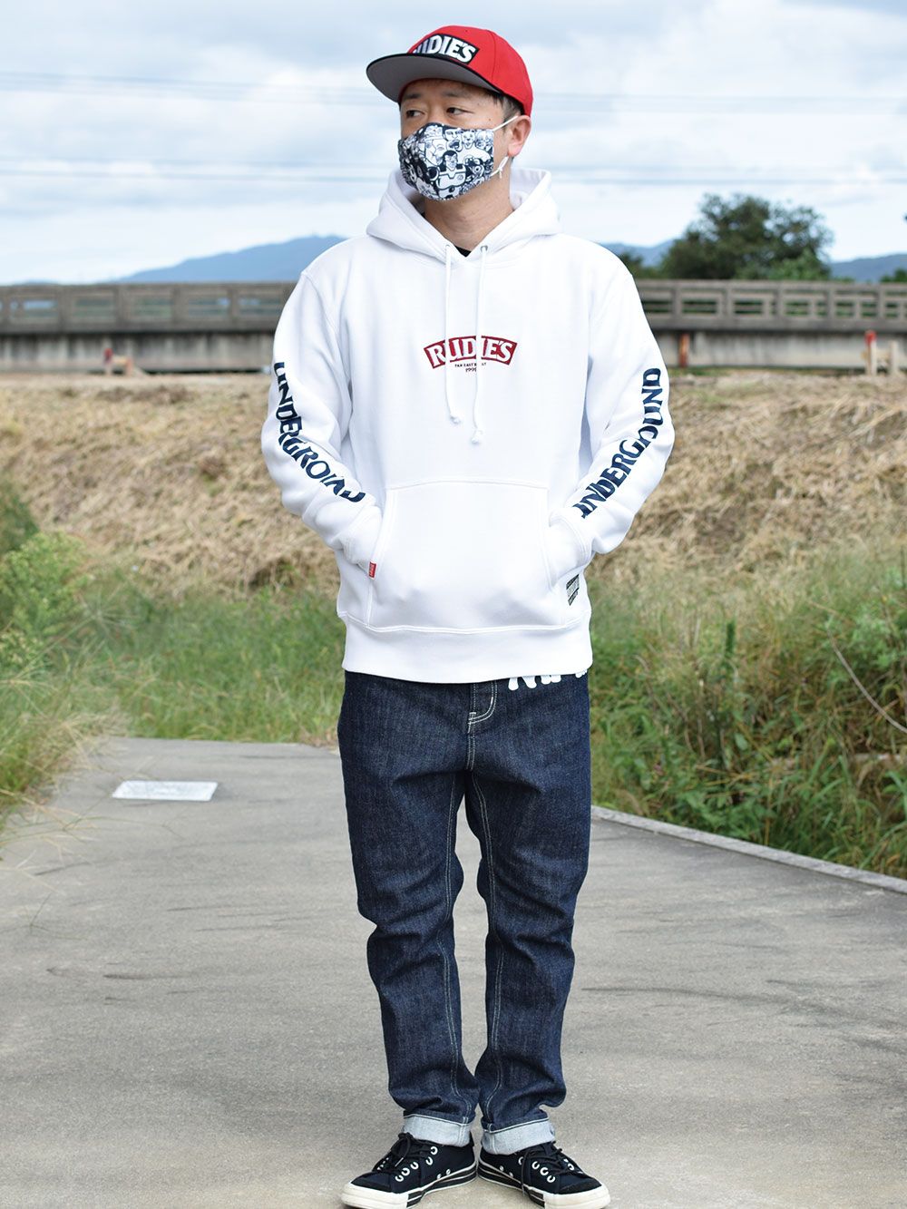 SLICK HOOD-SWEAT