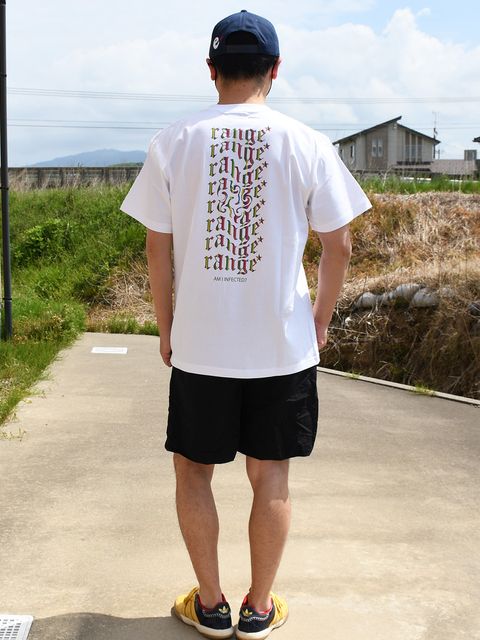サイケなカラーとシニカルなメッセージが相性抜群！