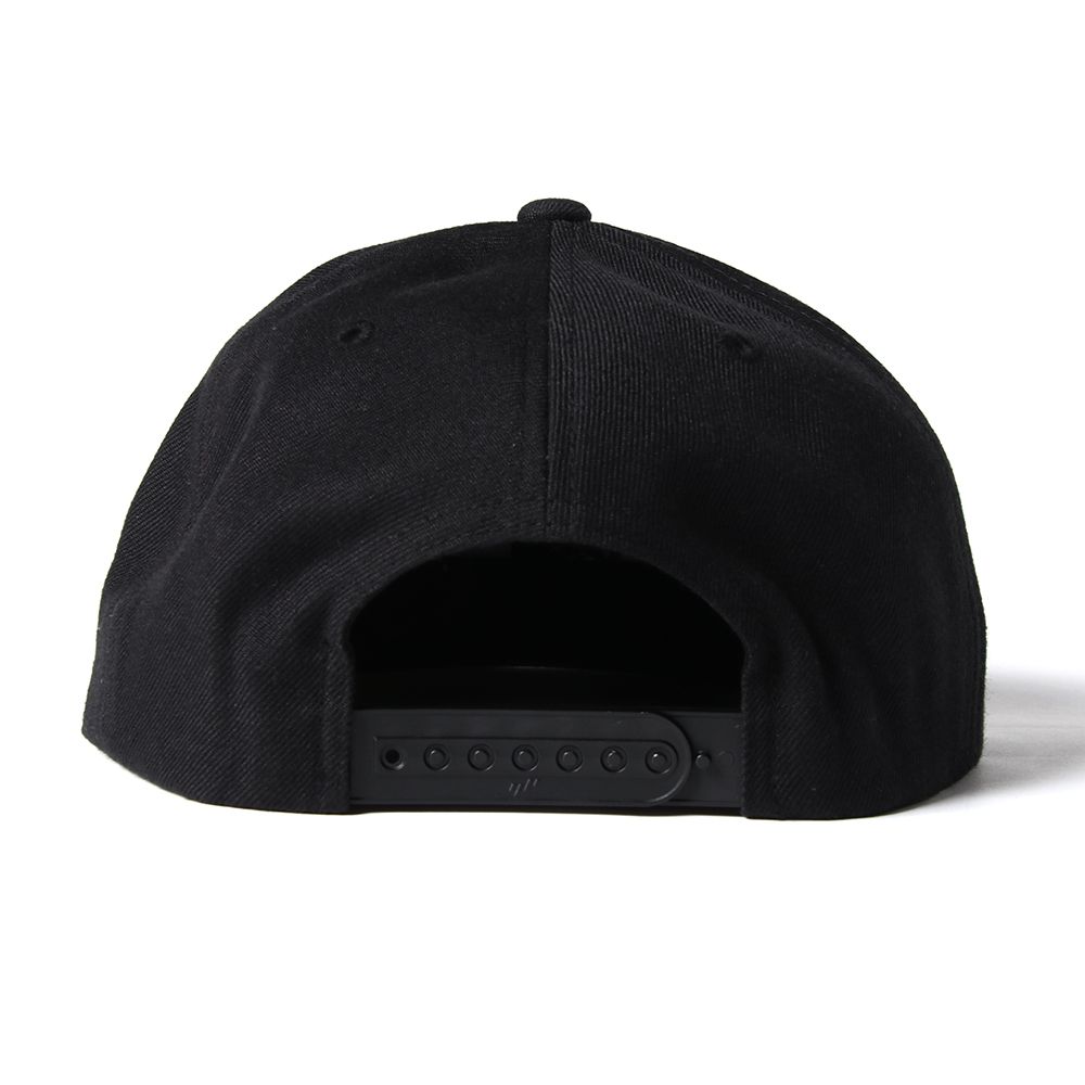 肉P.CAP