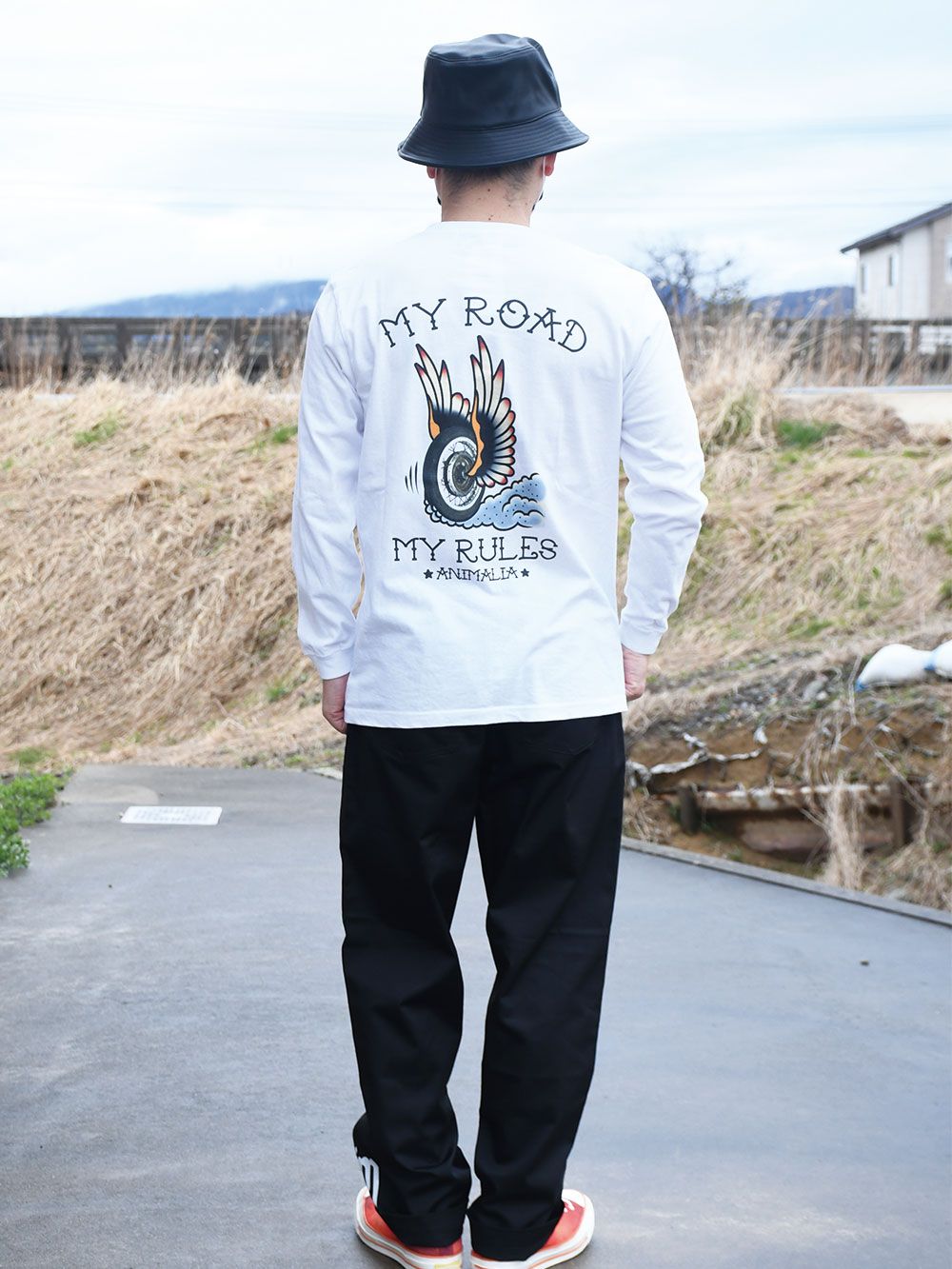 MY ROAD, MY RULES L/S