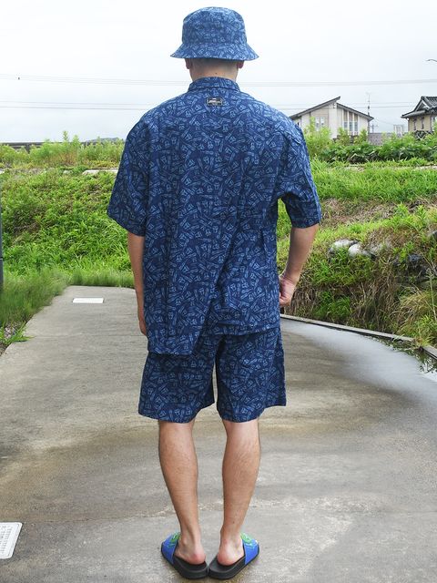 超最高超総柄！