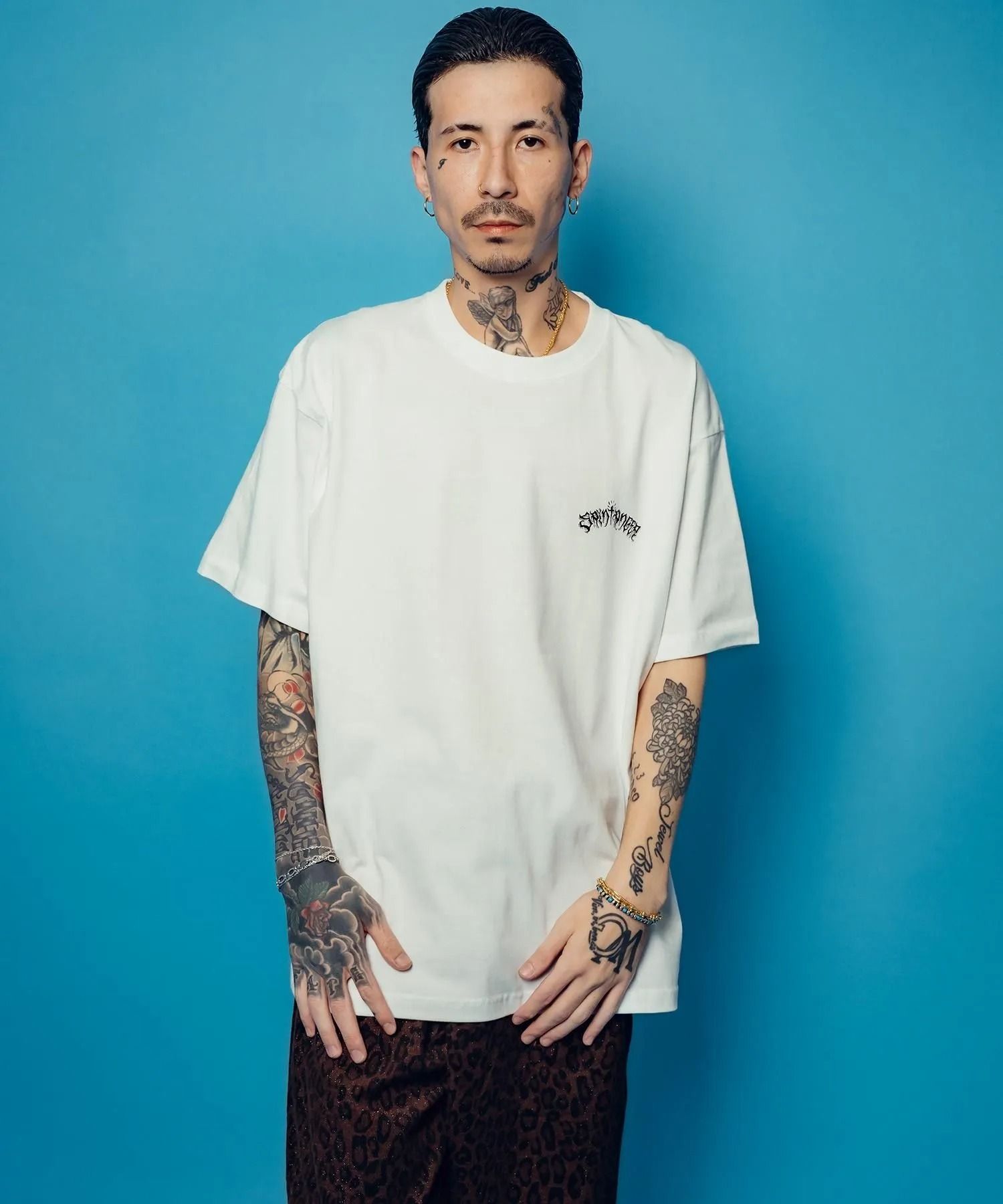 Fuckin' praying hands tee