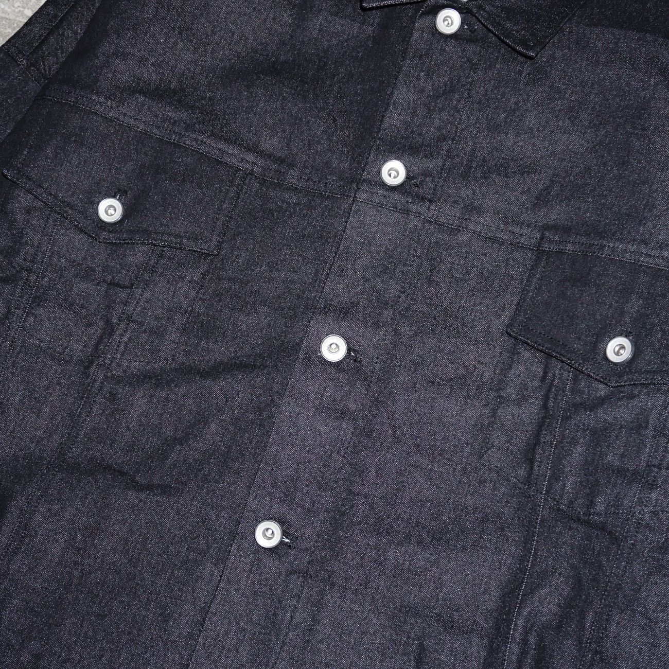 GENE [ RAW DENIM TRUCKER JACKET ]